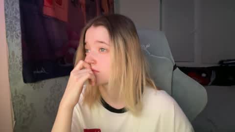 meowme online show from December 30, 2:51 pm