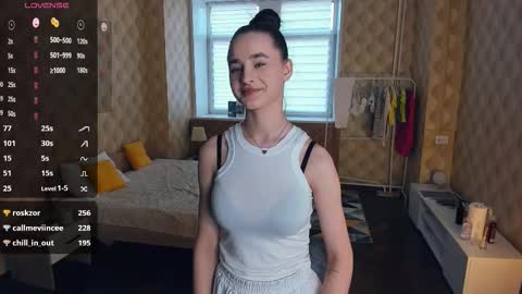 Julie online show from November 23, 9:22 am