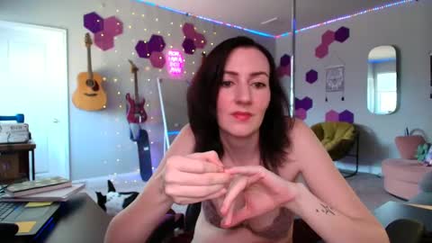 Meredith Bae online show from September 8, 8:30 pm