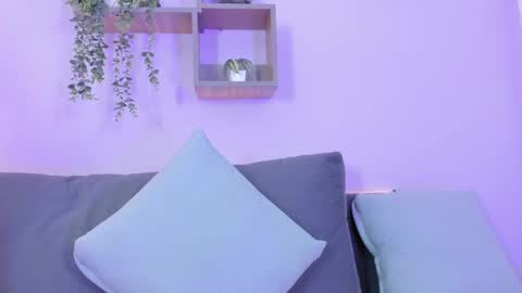 Snapshot of meridafox_ chatting on September 23, 1:09 pm MERI online show from September 23, 1:09 pm