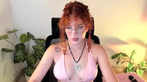 laura 3 i am independent model online show from October 5, 2:38 am