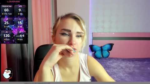 merymidnight online show from December 3, 7:11 am