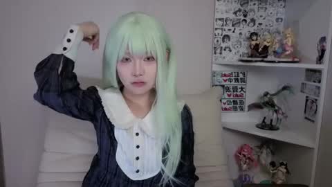 mewmewluna online show from May 8, 10:51 am