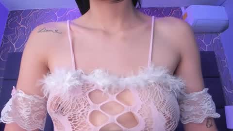 Snapshot of mey_doll chatting on October 19, 11:34 am Your Mey online show from October 19, 11:34 am