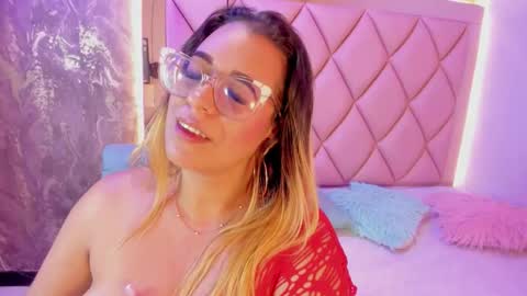 MHONIK BELUCI online show from March 8, 1:35 am