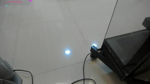 mia__bailey_ online show from April 17, 3:08 am