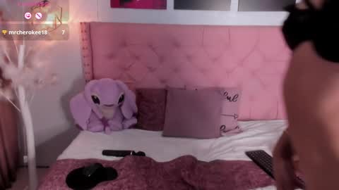 Mia online show from March 24, 8:47 pm