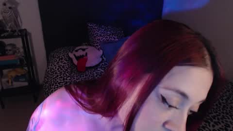 mia online show from November 23, 2:36 am