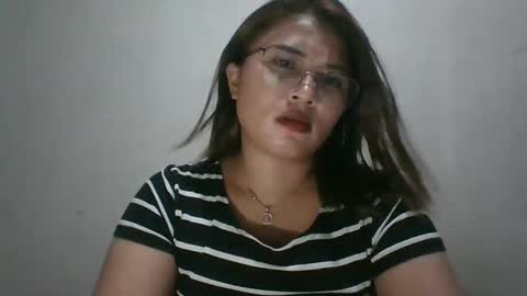 Snapshot of mia_bella04 chatting on February 26, 5:46 am mia_bella04 online show from February 26, 5:46 am