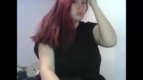 mia_berris online show from May 18, 4:57 pm