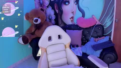 Mia online show from February 20, 8:31 pm