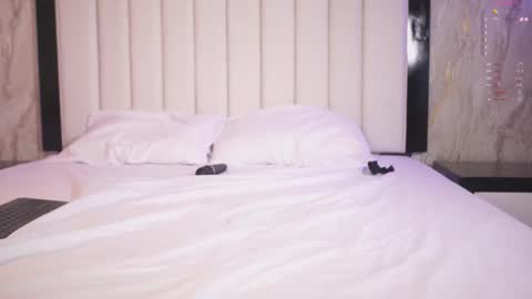 Anna online show from November 14, 9:59 pm