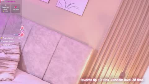mia_colle online show from March 12, 9:17 pm