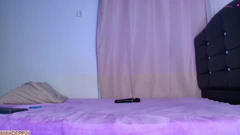 Mia online show from January 8, 2:15 am