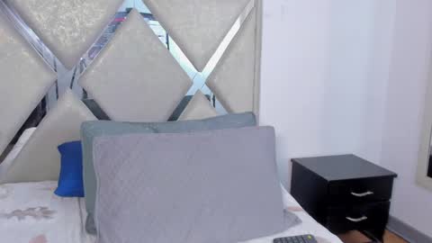 mia fox online show from October 30, 12:39 pm