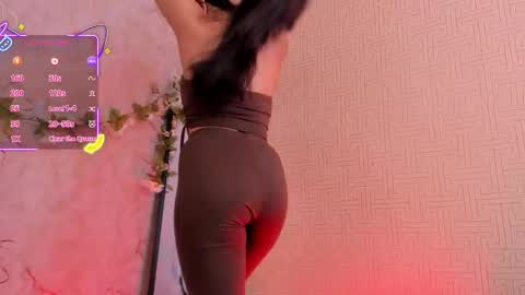 Mia online show from September 28, 12:43 pm