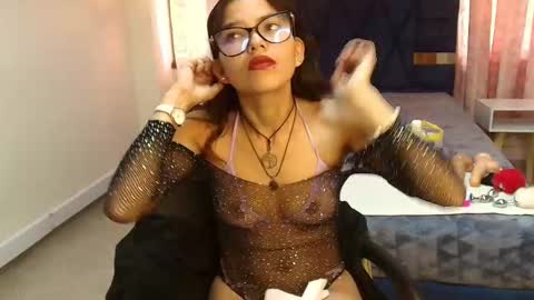  MIA HOLLY  online show from October 18, 7:48 pm
