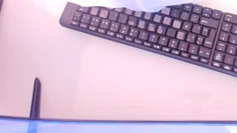    online show from December 4, 12:07 pm