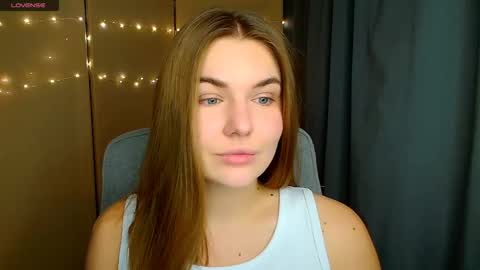 mia_lemm online show from December 1, 8:07 am