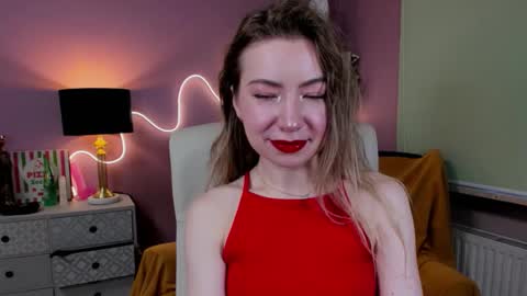 Mia online show from November 20, 7:42 am