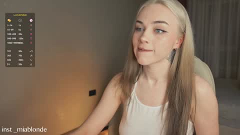 mia_milagros online show from December 9, 11:56 pm