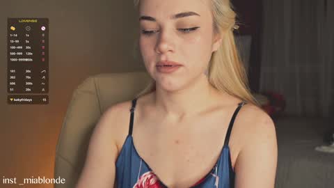 mia_milagros online show from December 3, 1:06 am