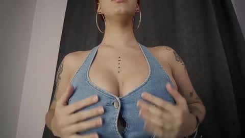 mia independent model online show from October 4, 12:38 am