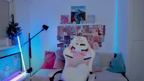 Mia online show from January 14, 2:38 am