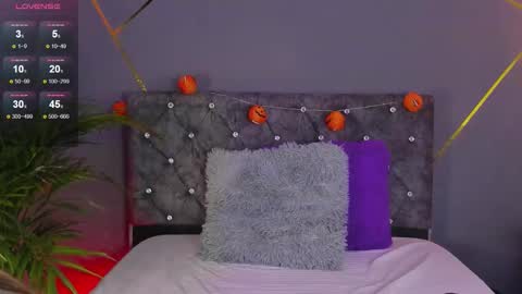 Lia thompson online show from October 24, 3:24 am