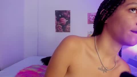 mia_purplee online show from October 24, 3:57 am