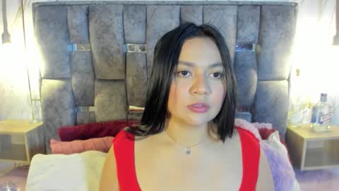 Mia Roux online show from February 20, 3:16 am