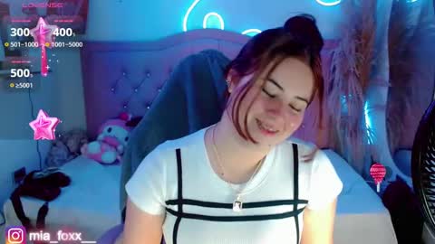 Mia online show from October 23, 9:10 pm