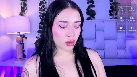 Mia online show from March 19, 11:47 am