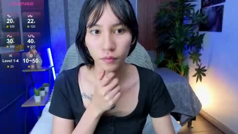 miaa_lee777 online show from May 26, 8:30 pm