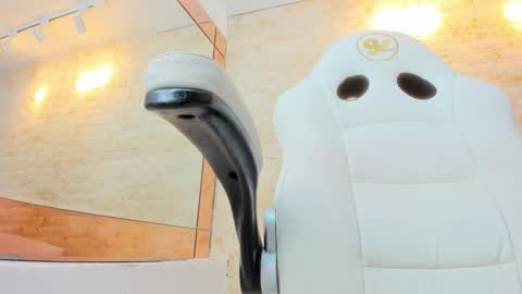 Miaa  online show from March 6, 6:30 am