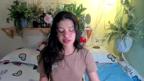 Snapshot of miaa_rose__ chatting on January 18, 6:45 am Miaa online show from January 18, 6:45 am