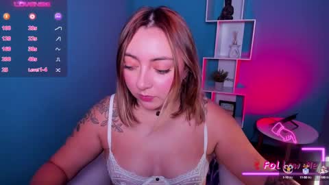 Andrea online show from February 10, 9:25 pm