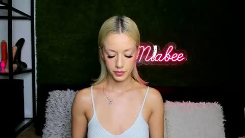 MiaBeeX online show from July 14, 4:44 pm