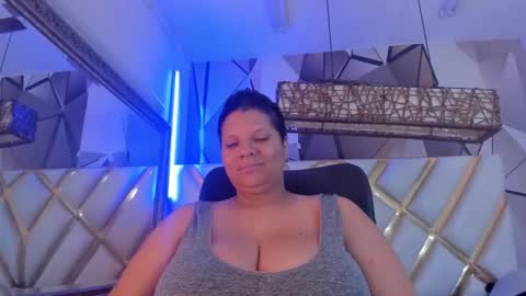   online show from October 3, 1:27 pm