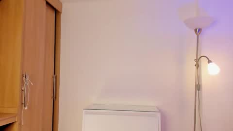 IG Yojanagomez  online show from March 24, 10:48 pm