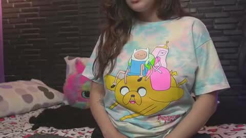 Mia online show from October 22, 4:39 am