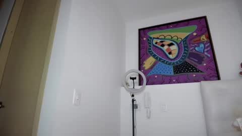 Mia online show from February 21, 11:10 pm