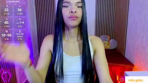 Mia online show from November 10, 3:12 am