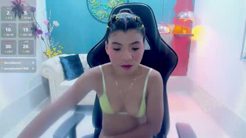 miagreys1 online show from November 6, 12:44 pm