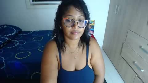 miajoseph_ online show from January 20, 4:10 am