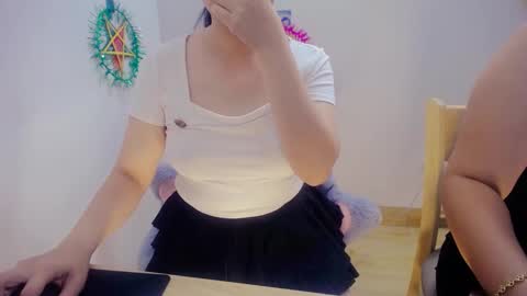 Snapshot of mialala205221 chatting on October 6, 3:01 am Mia online show from October 6, 3:01 am