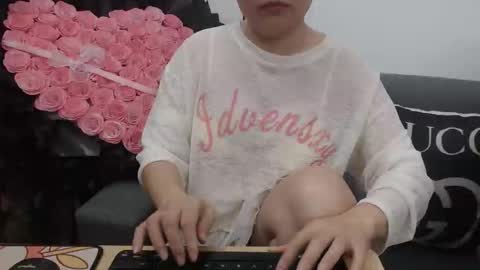 Snapshot of mialala205221 chatting on October 26, 3:35 am Mia online show from October 26, 3:35 am