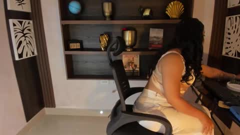 Mia 3 online show from January 16, 11:50 am