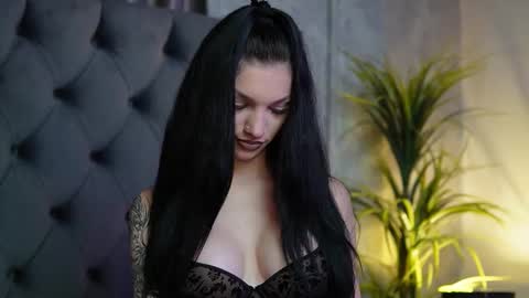  Miami  online show from October 30, 5:58 pm