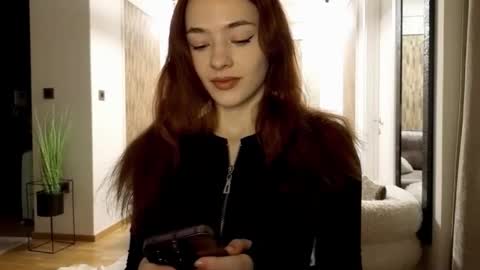 Mia online show from December 16, 2:50 am